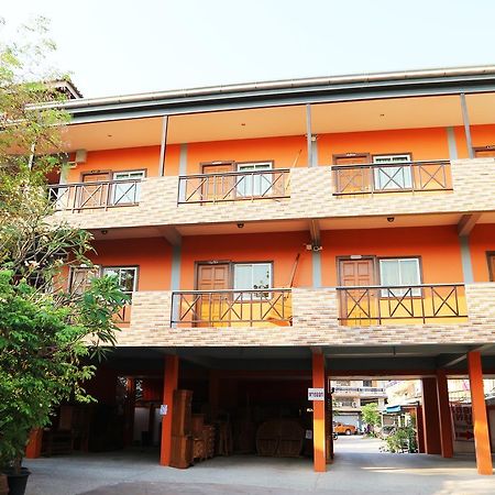 Khunsri Resort Art Boutique Hotel Pattaya Exterior photo