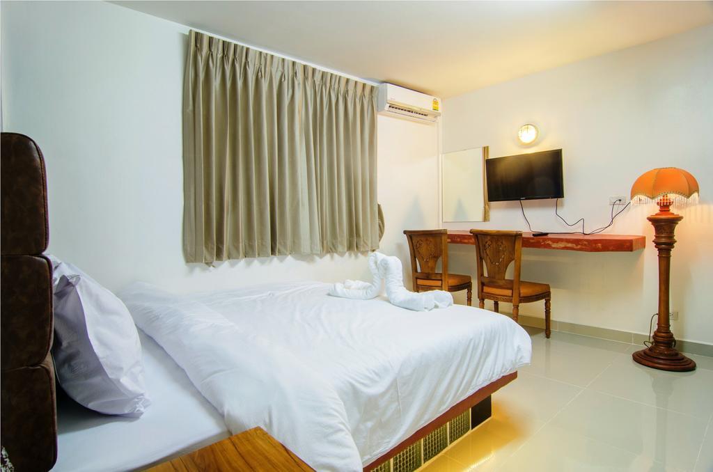 Khunsri Resort Art Boutique Hotel Pattaya Room photo